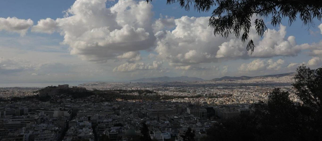 Βελτιωμένος ο καιρός αύριο - Στους 22°C ο υδράργυρος στην Αττική